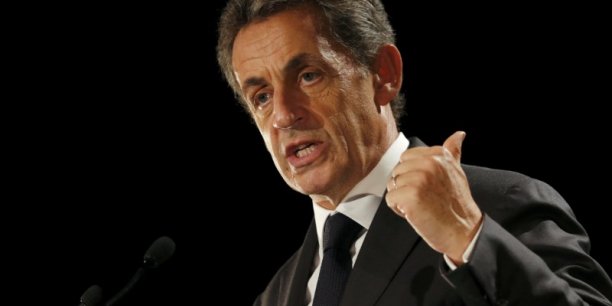 Sarkozy veut renegocier le deficit avec l'ue[reuters.com]