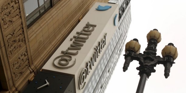 Twitter pourrait prendre differentes voies en fonction de son futur proprietaire[reuters.com]