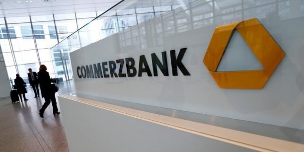 Commerzbank va supprimer environ 10.000 postes[reuters.com]
