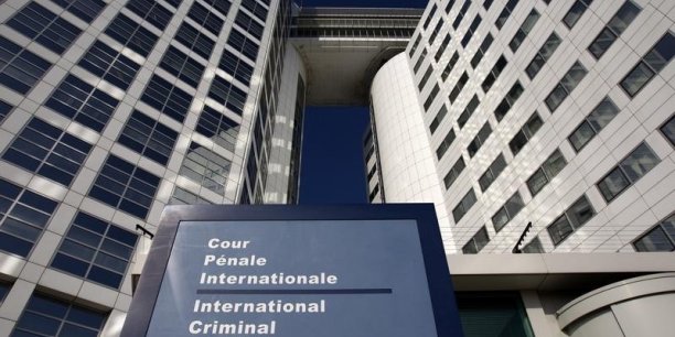 L'afrique du sud veut quitter la cour penale internationale[reuters.com]