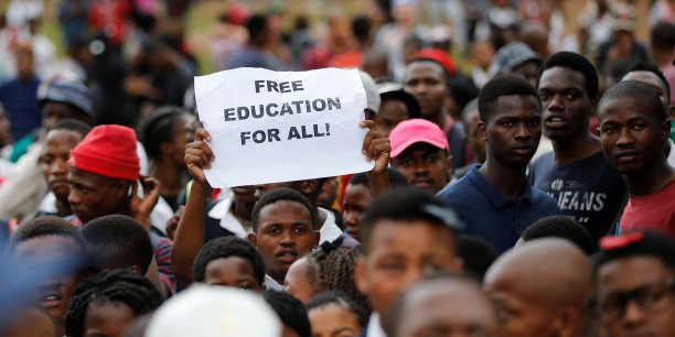 Un leader etudiant meurt dans une manifestation en afrique du sud[reuters.com]
