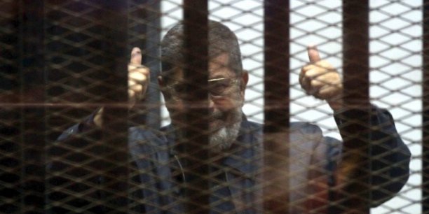 Peine de prison confirmee pour l'ex president egyptien mohamed morsi[reuters.com]