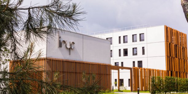 Le tout nouveau bâtiment où ont emménagé les équipes de l'IHU Liryc, dans le domaine de l'hôpital Xavier Arnozan.