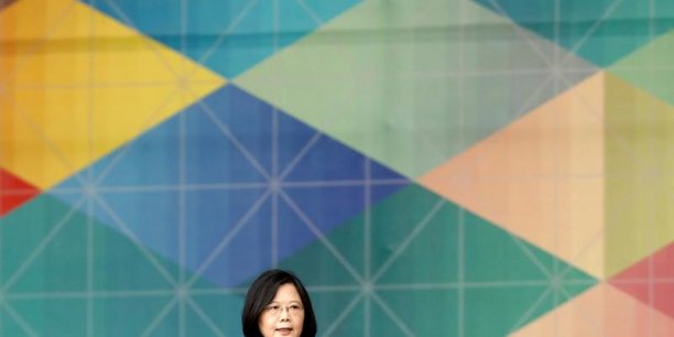 La chine opposee a une escale de la presidente de taiwan aux usa[reuters.com]