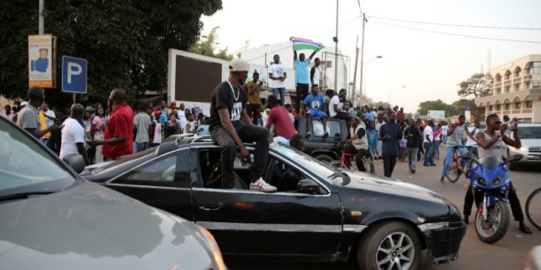 En gambie, yahya jammeh face a l'ultimatum de ses pairs[reuters.com]