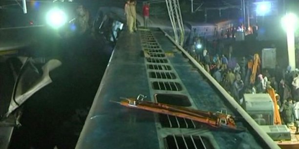 Au moins 36 morts dans un deraillement de train en inde[reuters.com]