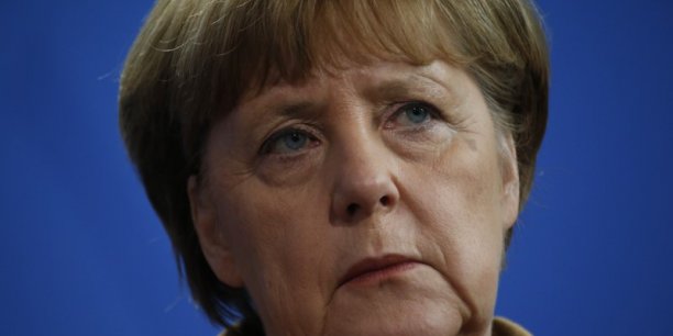 Merkel prone l'ouverture contre le populisme[reuters.com]
