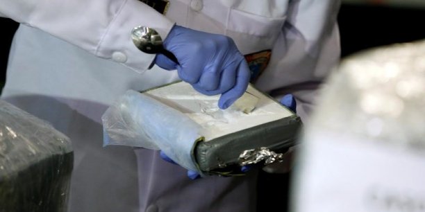 L'italie demantele un important reseau de trafic de cocaine[reuters.com]