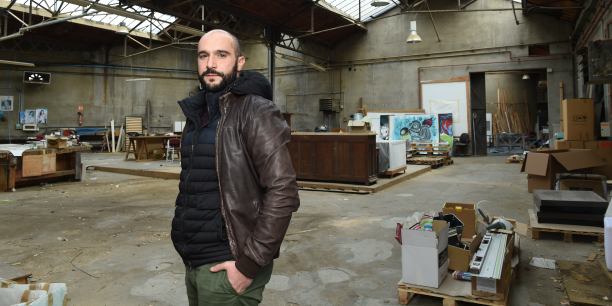 Damien Beaufils au milieu de la future Commune.