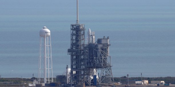 Report a cap canaveral du lancement d'une fusee spacex[reuters.com]