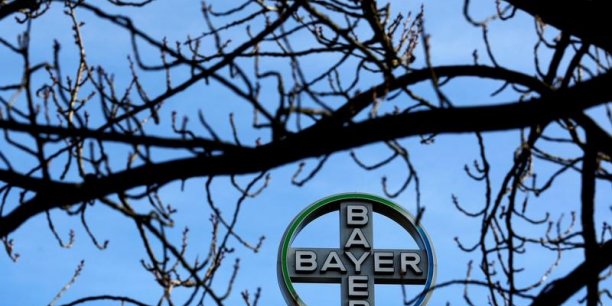 Bayer prevoit un ebitda 2017 en hausse d'autour de 5%[reuters.com]