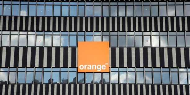 Orange renoue avec la croissance des ventes[reuters.com]