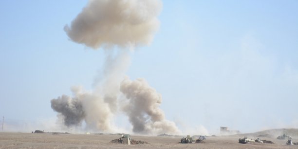 Assaut des forces irakiennes contre l'aeroport de mossoul[reuters.com]