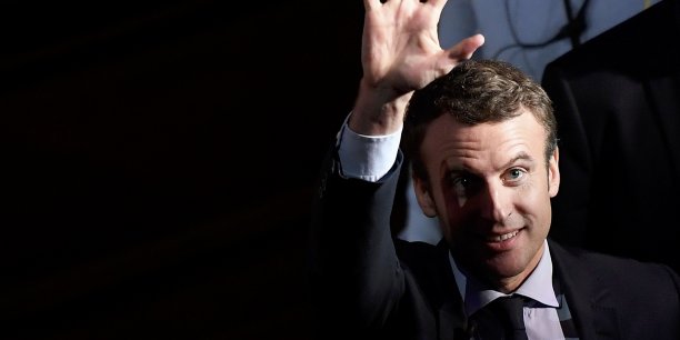 Macron devant fillon, derriere le pen, selon un sondage ifop[reuters.com]