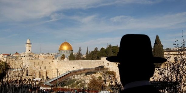 Trump s'en remettra au choix des israeliens et des palestiniens[reuters.com]