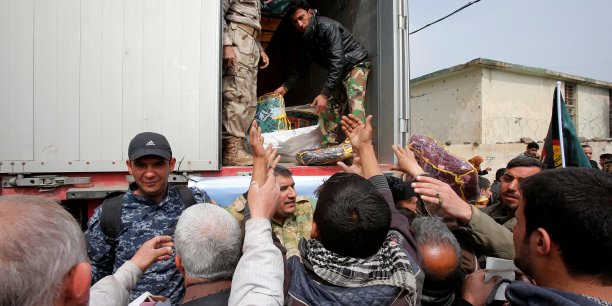 Des convois d'aides chiites arrivent a mossoul[reuters.com]