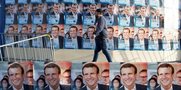 Macron passe devant le pen au 1er tour, selon le sondage ifop-fiducial[reuters.com]