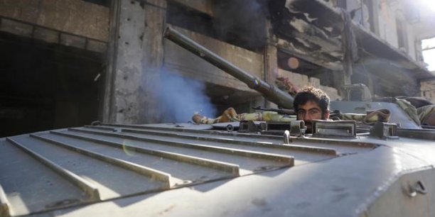 L'armee syrienne contre-attaque pres de hama[reuters.com]