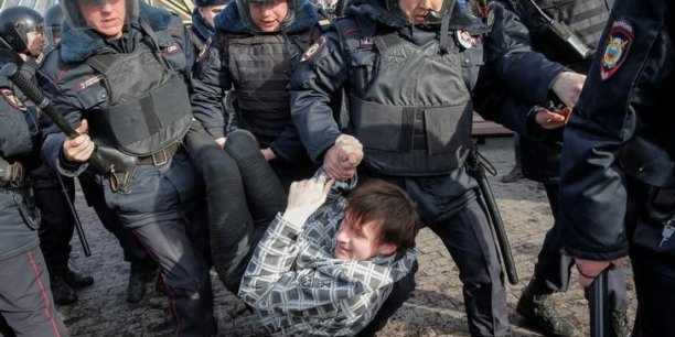 La russie rejette les critiques de l'ue et des usa sur les arrestations[reuters.com]