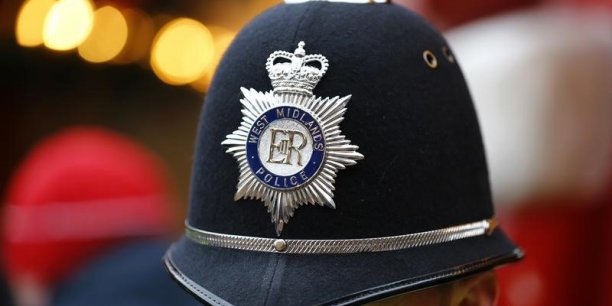 Arrestation de deux terroristes presumes a birmingham[reuters.com]