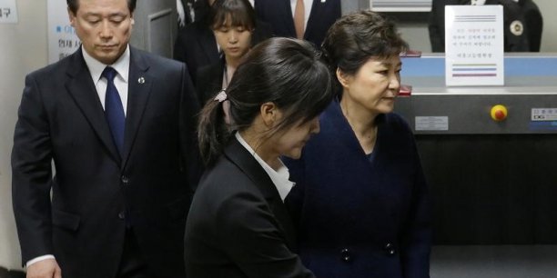L'ex-presidente sud-coreenne park geun-hye arretee[reuters.com]