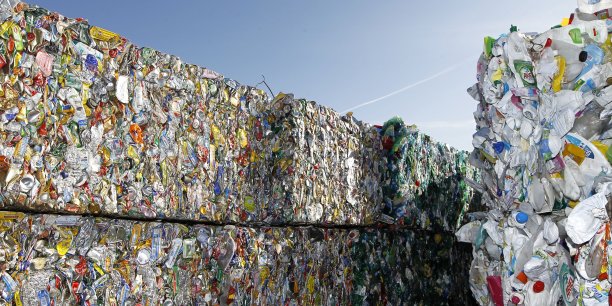 La Chine veut interdire l'entrée sur son territoire à certains déchets plastiques, papiers et textiles