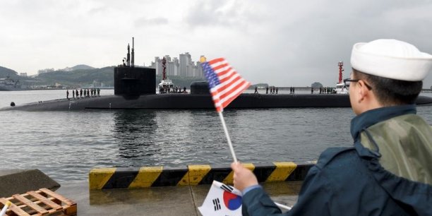 Un sous-marin americain fait escale en coree du sud[reuters.com]