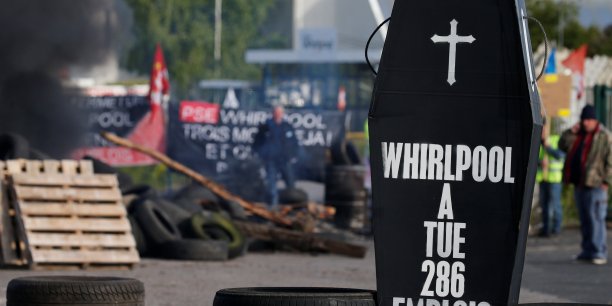 Amiens: marine le pen defie macron sur le site de whirlpool[reuters.com]