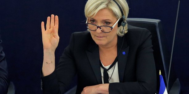 Marine Le Pen lors d'un vote au Parlement européen.