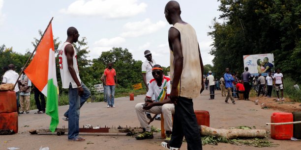 Trois ex-rebelles ivoiriens tues dans des heurts avec la police[reuters.com]