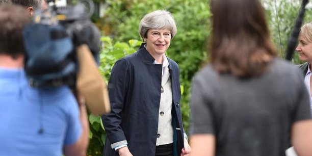 May: les negociations sur le brexit debuteront le 19/06[reuters.com]