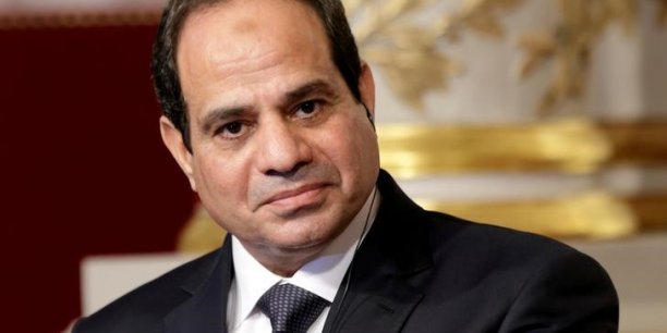 Le president egyptien sissi promulgue la loi sur les ong[reuters.com]