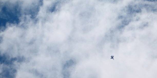 Un avion syrien abattu par la coalition anti-ei pres de rakka[reuters.com]