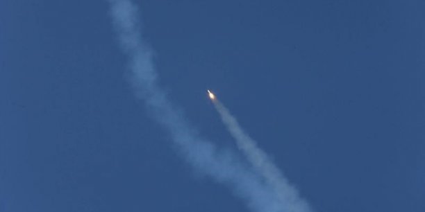 L'iran tire des missiles sur des cibles dans l'est de la syrie[reuters.com]