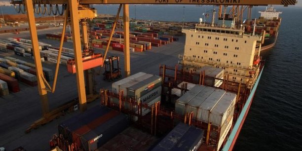 Le port de thessalonique cede a un consortium franco-allemand[reuters.com]