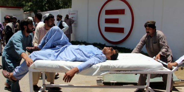 Voiture piegee en afghanistan, au moins 34 morts[reuters.com]
