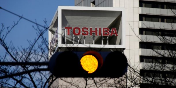 Toshiba revoit en hausse son estimation de perte 2016-2017[reuters.com]