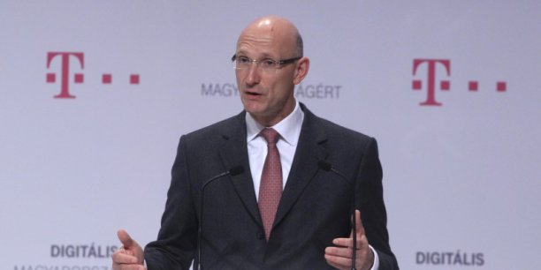Le patron de deutsche telekom defend la performance de t-mobile us[reuters.com]