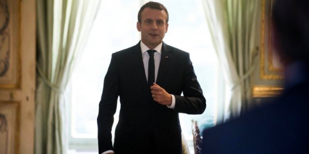 Macron entend aller plus loin que hollande[reuters.com]