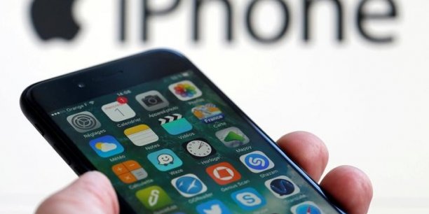 L'iphone d'apple fete ses dix ans[reuters.com]