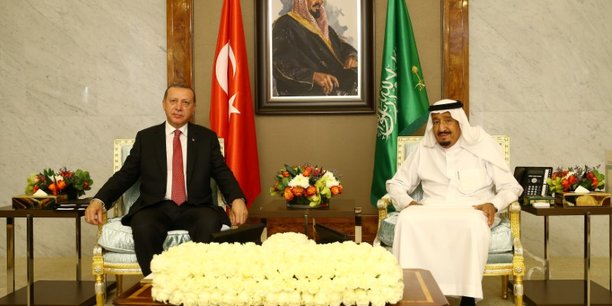 Le president turc entame une tournee arabe sur la crise du qatar[reuters.com]