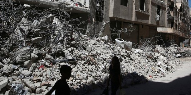 Raids meurtriers de l'aviation syrienne sur la ghouta orientale[reuters.com]