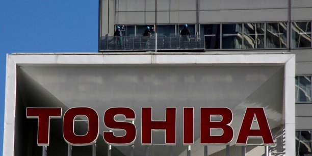 Toshiba: reunion d'etude des offres sur les memoires[reuters.com]