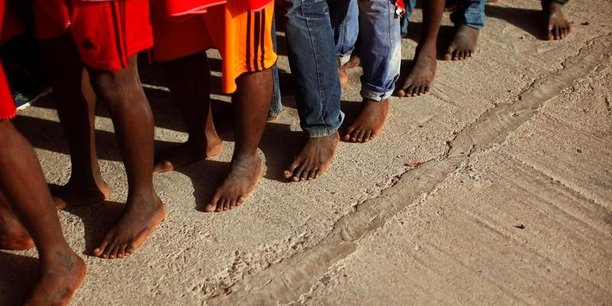 Mediterranee: treize corps de migrants retrouves dans un bateau[reuters.com]