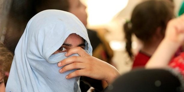 Quatre allemandes parmi un groupe de femmes capturees a mossoul[reuters.com]