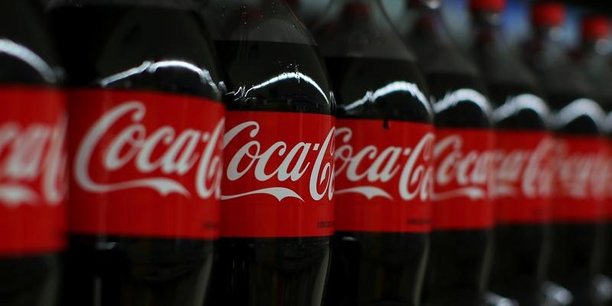 Coca-cola: baisse de 60% du benefice au 2eme trimestre, plombe par une charge[reuters.com]