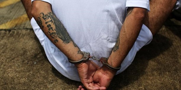 Salvador: vaste operation antigang, des centaines d'arrestations[reuters.com]