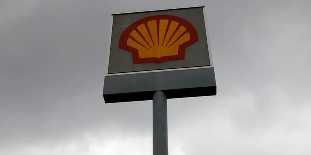 Shell: benefice plus que triple au 2e trimestre grace a l'aval[reuters.com]