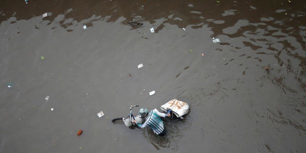 Pluies de mousson catastrophiques dans l'etat indien du gujarat[reuters.com]