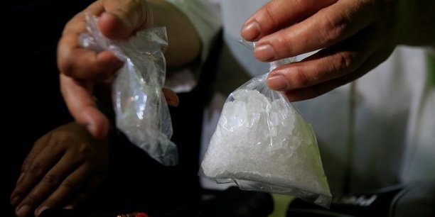 Multiples operations anti-drogue aux philippines, 32 tues[reuters.com]